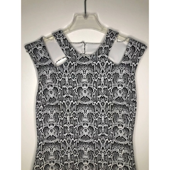 Cache black and white snake print bodycon dress 8 - Picture 2 of 6